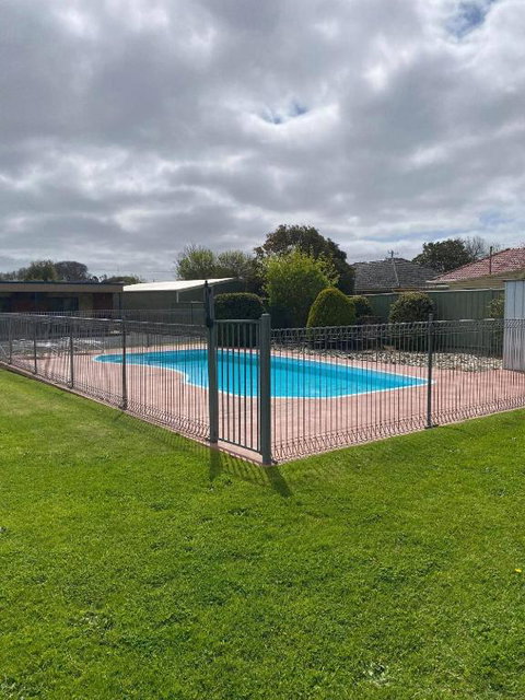 Baronga Motor Inn - Dalby Accommodation 2