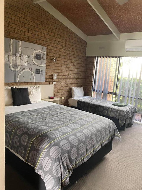 Baronga Motor Inn - Dalby Accommodation 3