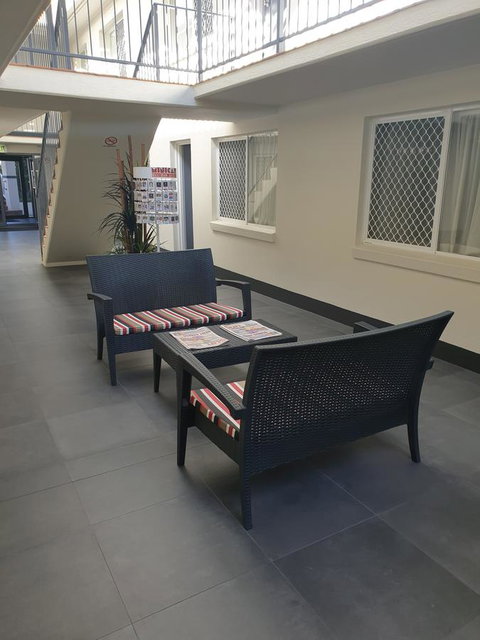 Southport Motel & Apartments - Dalby Accommodation 4
