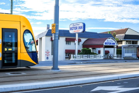 Southport Motel & Apartments - Dalby Accommodation 1