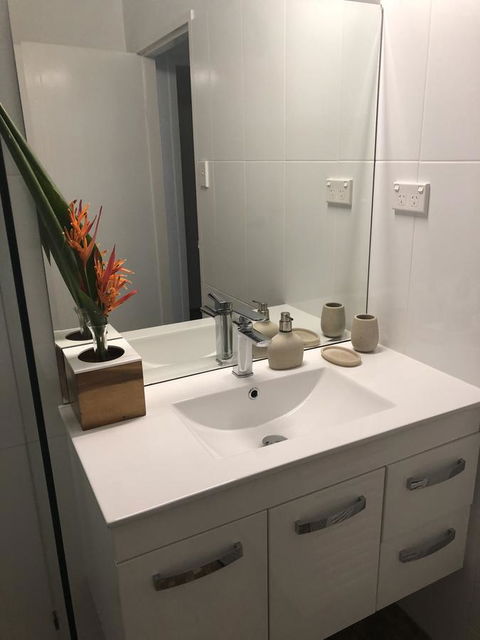 Cairns Beach House Our Oasis - Dalby Accommodation 29