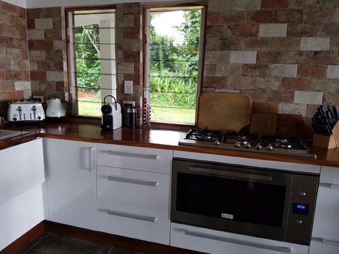 Cairns Beach House Our Oasis - Dalby Accommodation 17