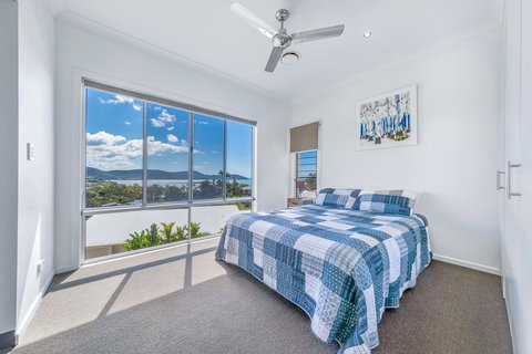 Viewpoint Holiday Home - Cannonvale - Dalby Accommodation 9