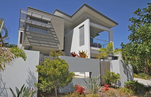 48 Boardrider Crescent, Mt Coolum - Pet Friendly, WiFi, Linen Incl. 500 BOND - Dalby Accommodation 0