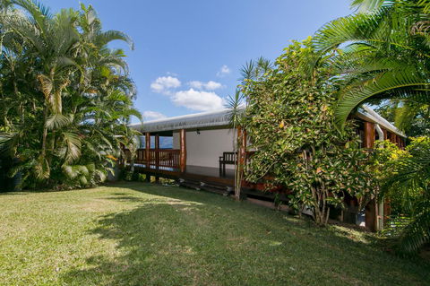Daintree Manor B&B - Dalby Accommodation 21