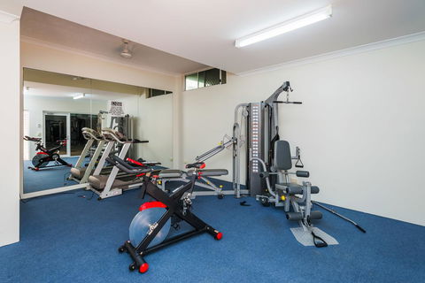 The Ritz Resort Heated Pool - Dalby Accommodation 29