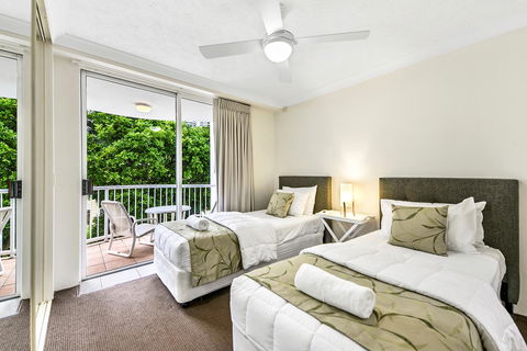 The Ritz Resort Heated Pool - Dalby Accommodation 5