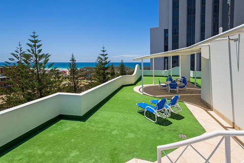 The Ritz Resort Heated Pool - Dalby Accommodation 23