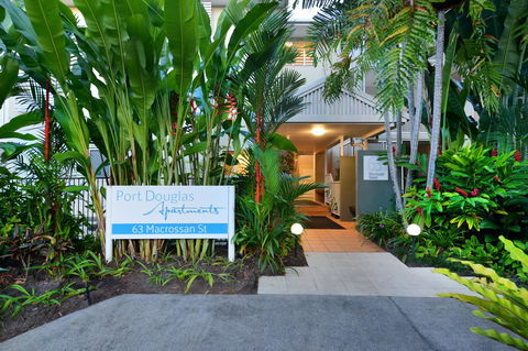 Port Douglas Apartments - Adults Only Oasis - Dalby Accommodation 14