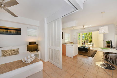 Port Douglas Apartments - Adults Only Oasis - Dalby Accommodation 30