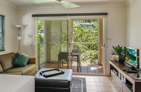 Port Douglas Apartments - Adults Only Oasis - Dalby Accommodation 33