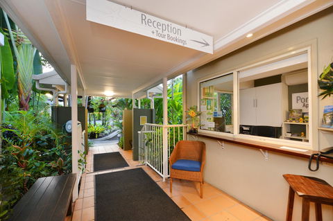 Port Douglas Apartments - Adults Only Oasis - Dalby Accommodation 16