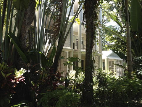 Port Douglas Apartments - Adults Only Oasis - Dalby Accommodation 40