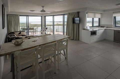 Centrepoint Apartments Caloundra - Dalby Accommodation 21
