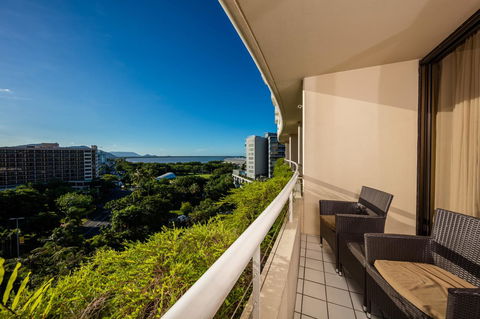 Hilton Cairns - Dalby Accommodation 27