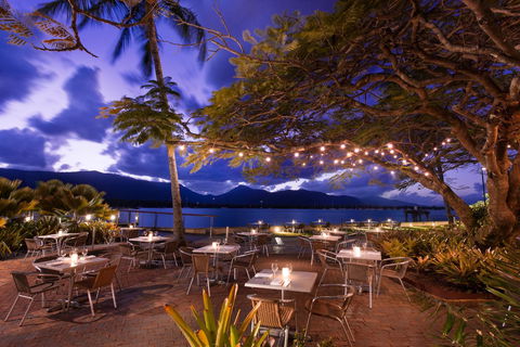 Hilton Cairns - Dalby Accommodation 24
