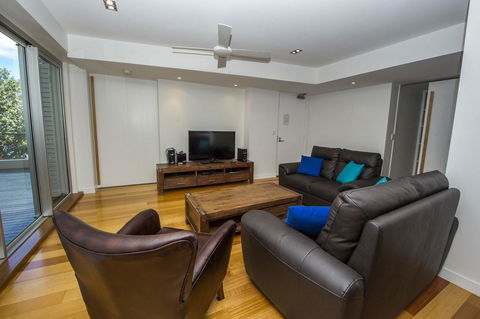 Maggies Beachfront Apartment 13 - Dalby Accommodation 15