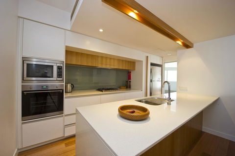 Maggies Beachfront Apartment 13 - Dalby Accommodation 5