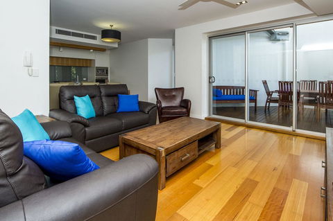 Maggies Beachfront Apartment 13 - Dalby Accommodation 6