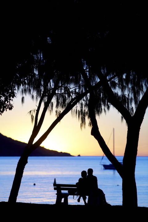 Maggies Beachfront Apartment 10 - Dalby Accommodation 2