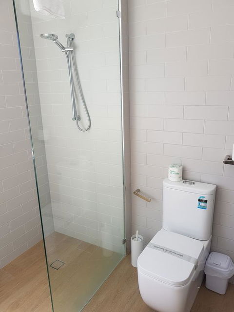 Markham Court - Dalby Accommodation 24