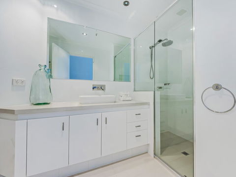Oceana On Broadbeach - Dalby Accommodation 15