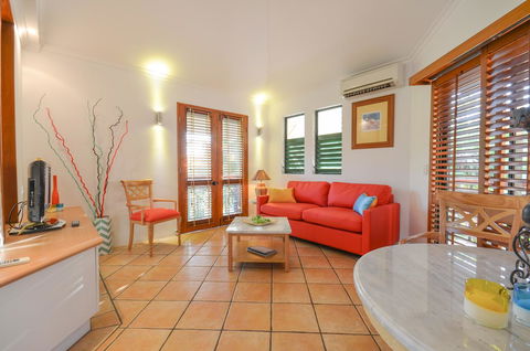 Martinique On Macrossan - Dalby Accommodation 3