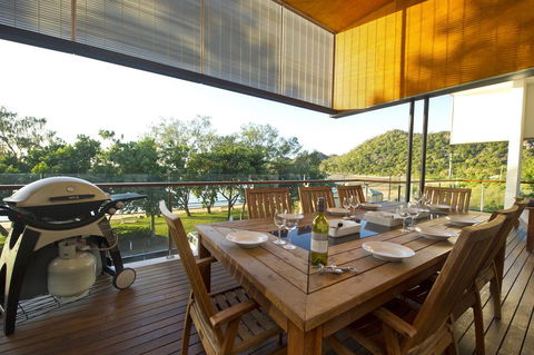Maggies Beachfront Apartment 12 - Dalby Accommodation 9