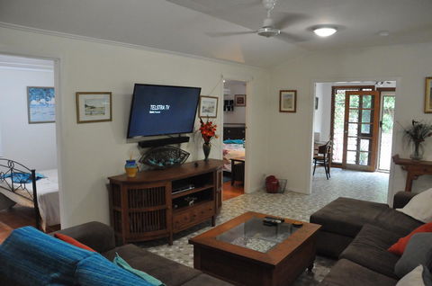 From Bush2Beach Holiday Home - Dalby Accommodation 16
