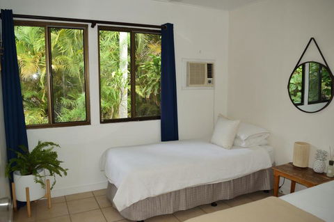 Horseshoe Bay Holiday Unit - Dalby Accommodation 6
