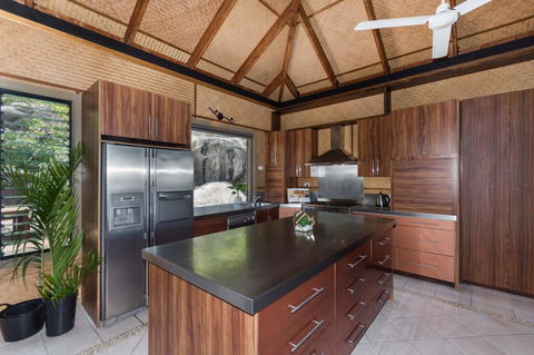 Absolute Beachfront - Dalby Accommodation 1