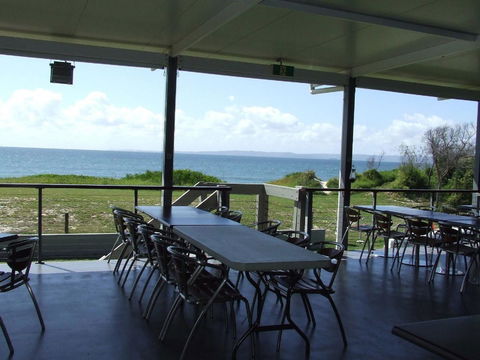 Enjoy The Sea Breezes From The Balcony - Boyd St, Woorim - Dalby Accommodation 1