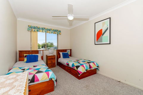 Enjoy The Sea Breezes From The Balcony - Boyd St, Woorim - Dalby Accommodation 5