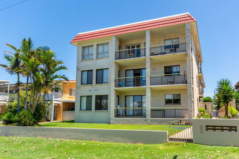 Enjoy The Sea Breezes From The Balcony - Boyd St, Woorim - Dalby Accommodation 0