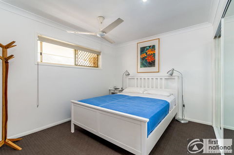 Immaculate Spacious Second Floor Unit Overlooking Pristine Parklands - Dalby Accommodation 8
