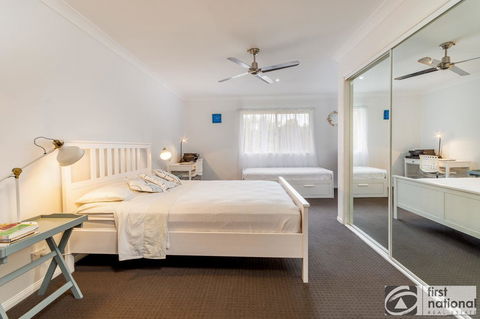 Immaculate Spacious Second Floor Unit Overlooking Pristine Parklands - Dalby Accommodation 12