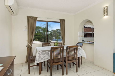Waterviews,Pool, Wifi Its All Here !- Welsby Pde, Bongaree - Dalby Accommodation 10