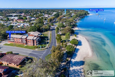 Waterviews,Pool, Wifi Its All Here !- Welsby Pde, Bongaree - Dalby Accommodation 3