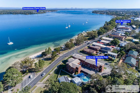 Waterviews,Pool, Wifi Its All Here !- Welsby Pde, Bongaree - Dalby Accommodation 2