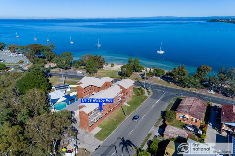Waterviews,Pool, Wifi Its All Here !- Welsby Pde, Bongaree - Dalby Accommodation 1
