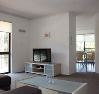 Close to Surf Beach Surf Club Hotel and Shops - Boyd St Woorim - Dalby Accommodation