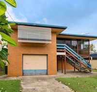 Short Stroll to Surf Beach - North Street Woorim - Dalby Accommodation