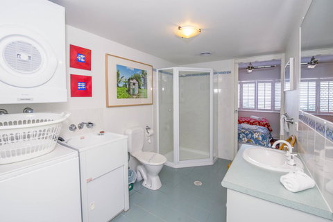 Samarinda Jewel By The Sea - Dalby Accommodation 3