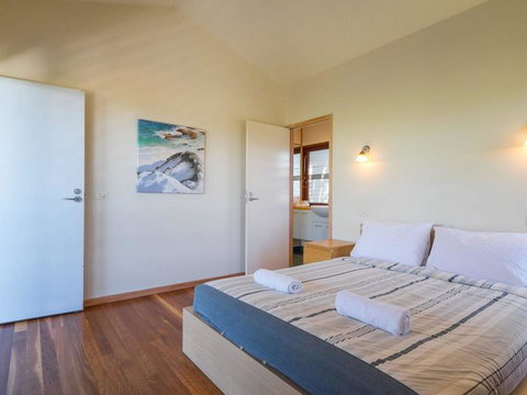 Laguna House - Dalby Accommodation 7