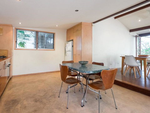 Laguna House - Dalby Accommodation 2