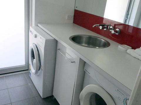 A AAA C-SHACK - Dalby Accommodation 15
