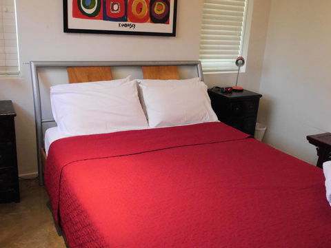 A AAA C-SHACK - Dalby Accommodation 17