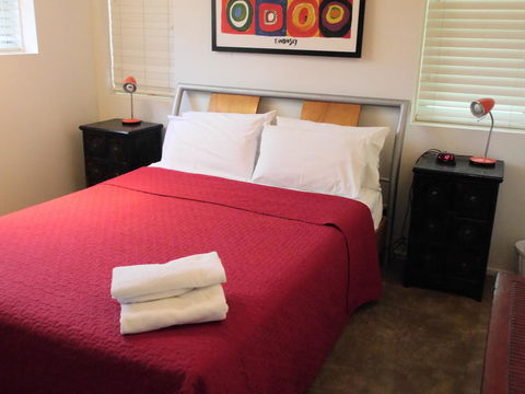A AAA C-SHACK - Dalby Accommodation 18