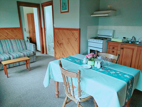 Baudins Accommodation And Restaurant - Dalby Accommodation 10