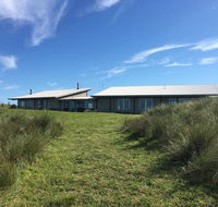 Turnstone Beach House - Dalby Accommodation